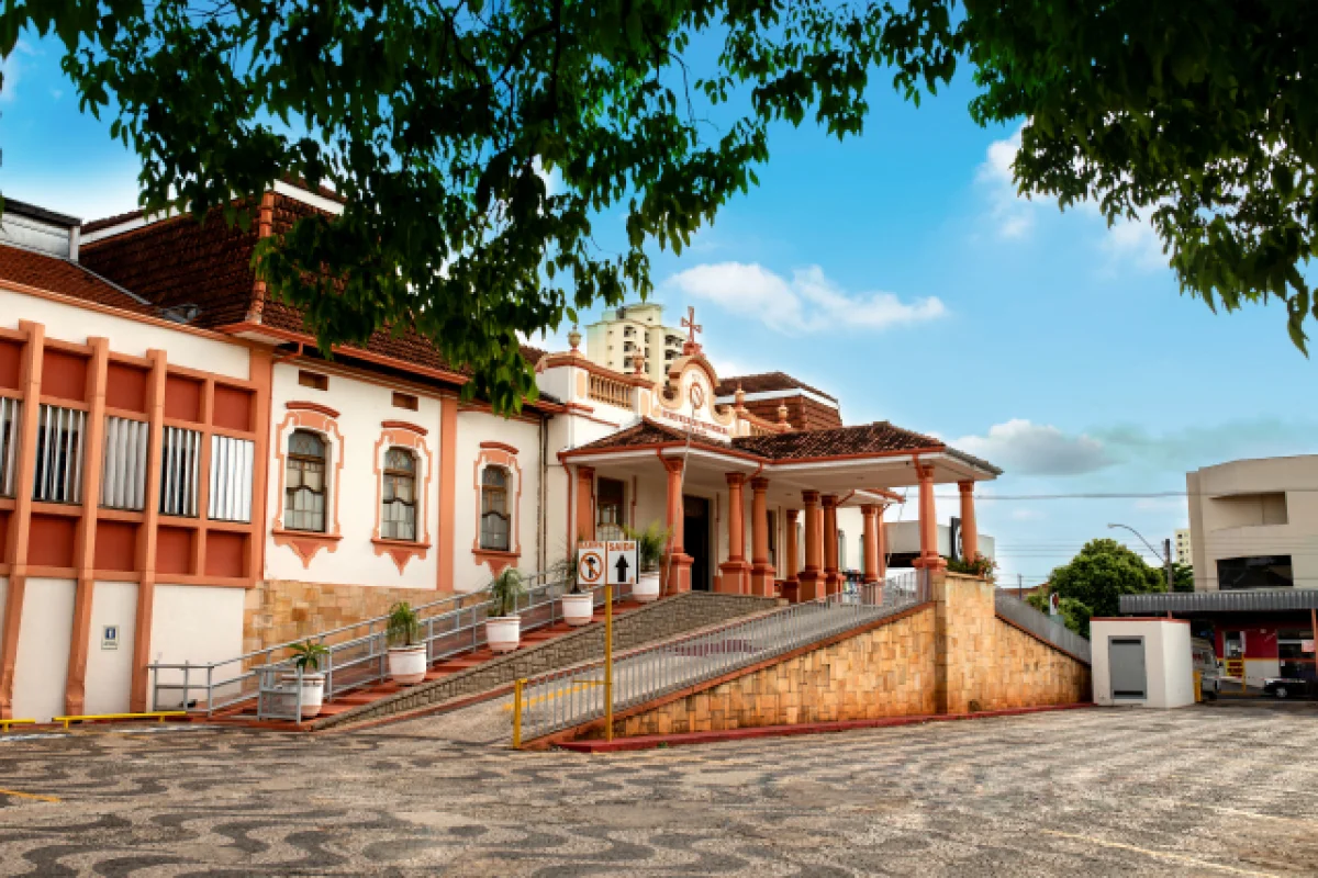 Fachada do Hospital Beneficência Portuguesa de Bauru